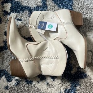 Beige Boots Size 9.5